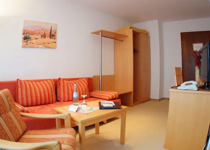 Hotel Lindenhof Hubmersberg 4*