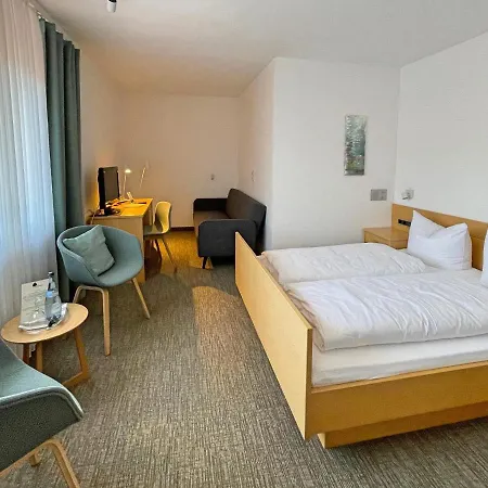 Lindenhof Hubmersberg 4*