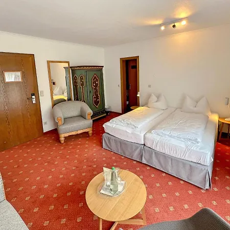 Lindenhof Hubmersberg 4*